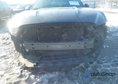 2016 Ford Mustang V6 z USA, uszkodzony, nr VIN 1FATP8EM4G5336255